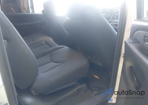 2004 Chevrolet Avalanche 1500 from USA, damaged, VIN 3GNEC12T54G106110